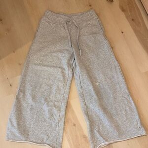 NWOT Aerie Women's Heather Gray Wide-Leg Sweatpants